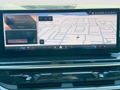 Used 2025 BMW X7 xDrive40i w/ M Sport Package AWD/4WD image 34