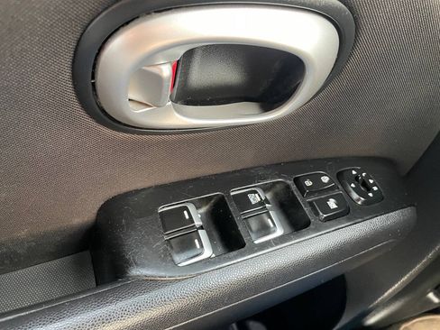 Used 2018 Kia Soul w/ Convenience Package FWD image 18