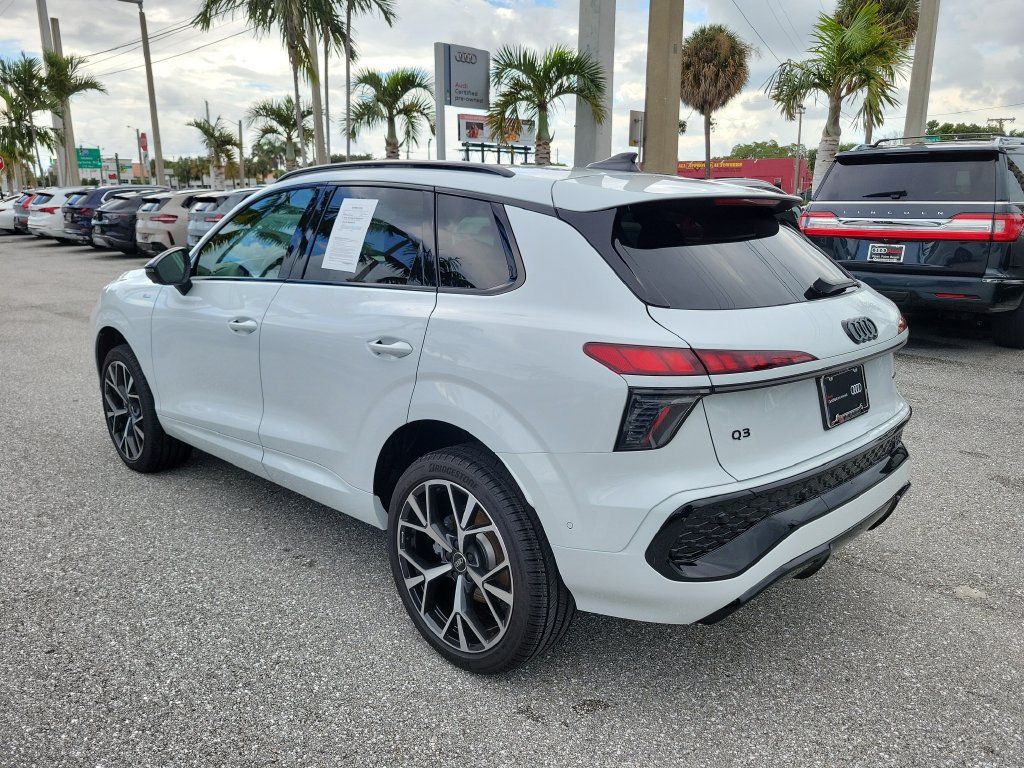 Certified 2026 Audi Q3 quattro 2.0T AWD/4WD image 3