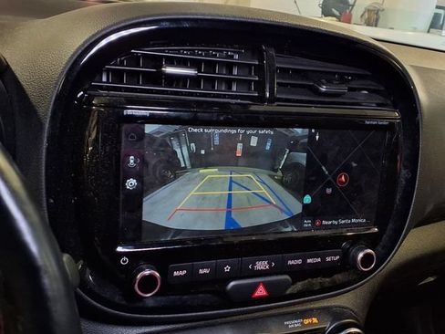 Used 2020 Kia Soul GT-Line Turbo FWD image 7
