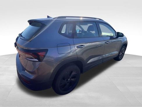Used 2025 Volkswagen Taos S FWD image 10