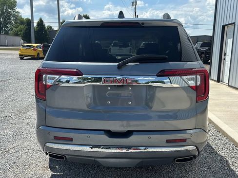 Used 2021 GMC Acadia Denali w/ Denali Ultimate Package AWD/4WD image 4