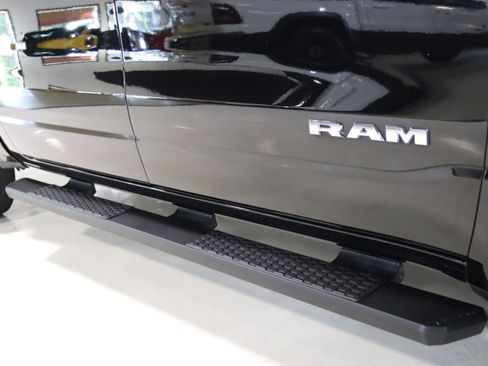 Used 2023 RAM 1500 Laramie AWD/4WD image 8
