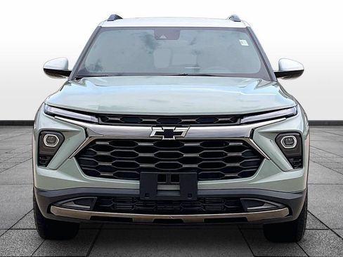 Used 2024 Chevrolet TrailBlazer ACTIV w/ Driver Confidence Package AWD/4WD image 3