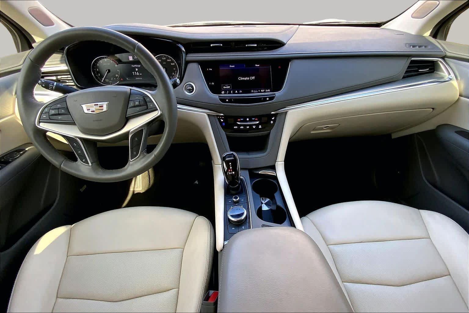 Used 2023 Cadillac XT5 Premium Luxury FWD image 16