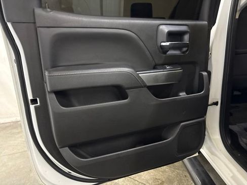 Used 2018 Chevrolet Silverado 1500 LT w/ True North Edition AWD/4WD image 10