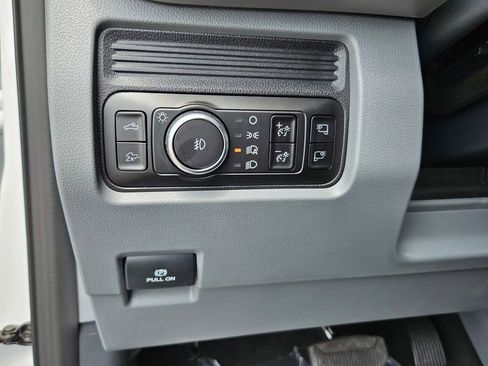 New 2026 Ford F250 XLT w/ XLT Premium Package image 16