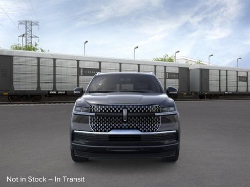 New 2026 Lincoln Navigator L Reserve AWD/4WD image 6