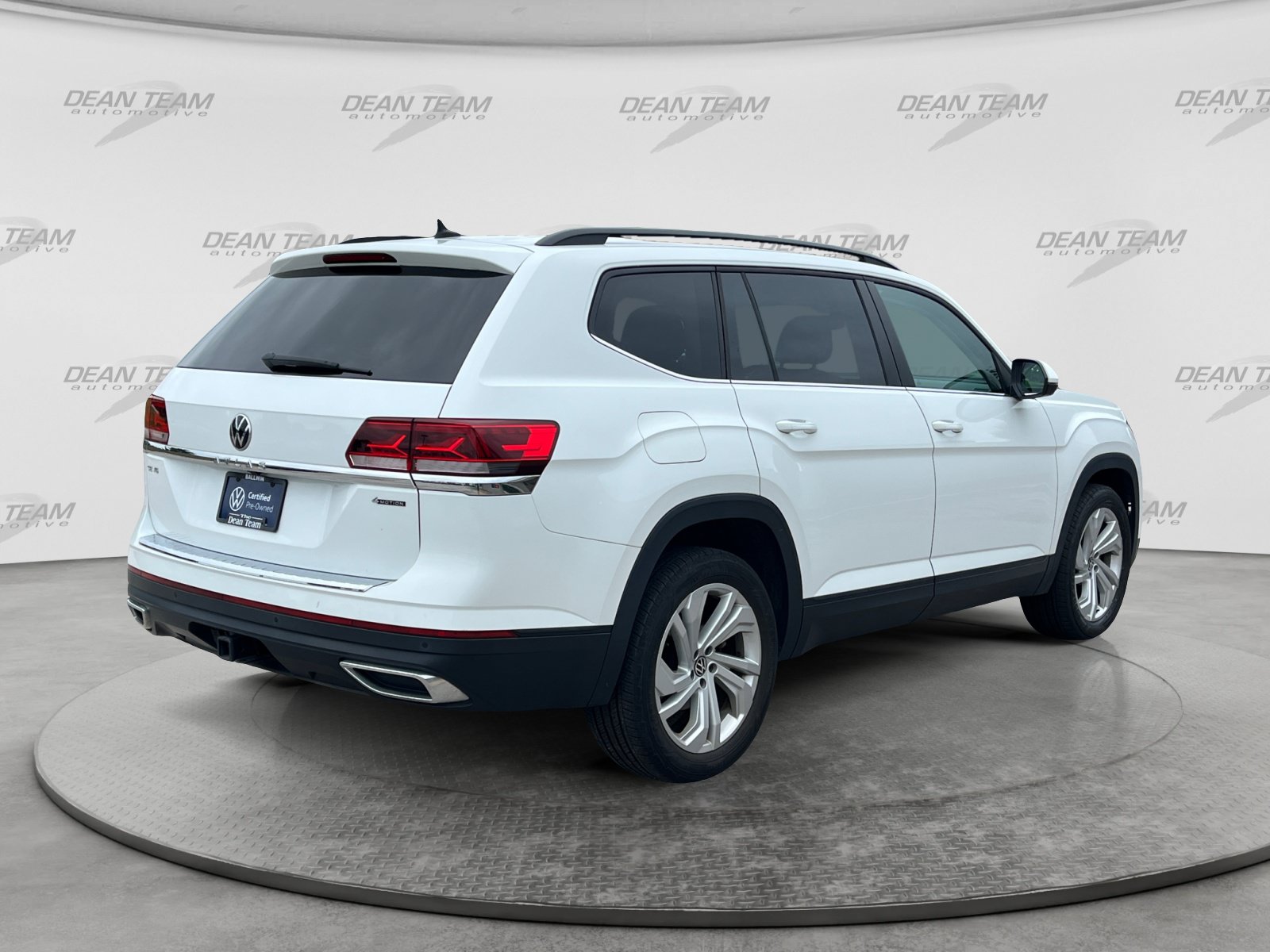Certified 2023 Volkswagen Atlas SE w/ Panoramic Sunroof Package AWD/4WD image 8