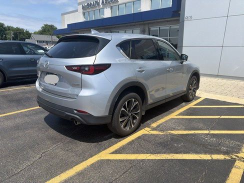 Used 2022 MAZDA CX-5 AWD 2.5 S w/ Premium Package image 2