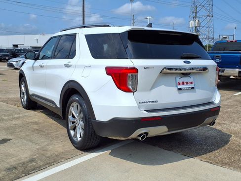 Used 2023 Ford Explorer Limited w/ Equipment Group 301A RWD image 4