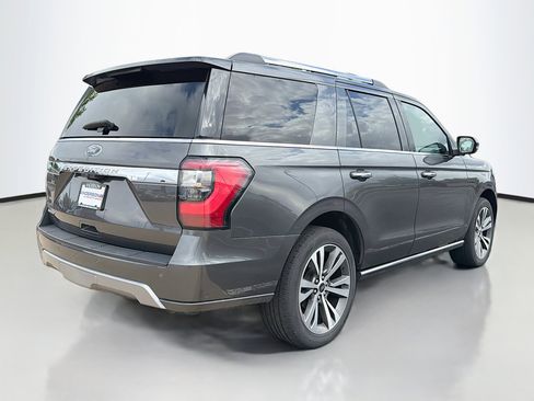 Used 2021 Ford Expedition Limited AWD/4WD image 2