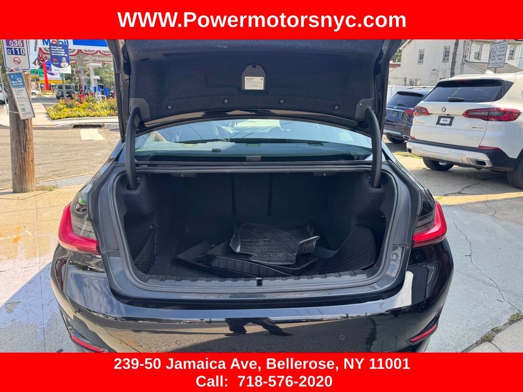 Used 2019 BMW 330i xDrive Sedan w/ Driving Assistance Package AWD/4WD image 20