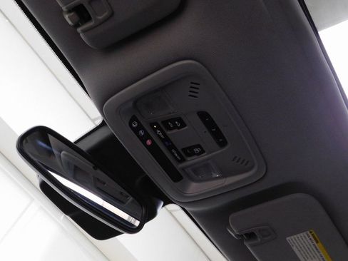 Used 2016 Chevrolet Malibu Premier w/ Driver Confidence Package II image 61