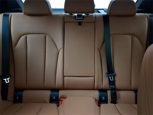 Used 2025 BMW 330i xDrive Sedan w/ Premium Package image 64