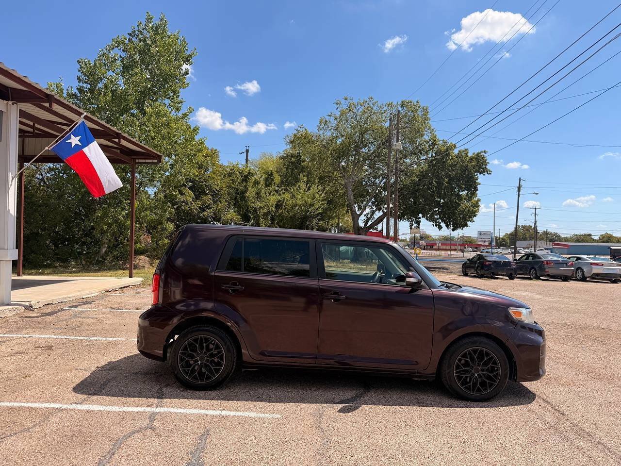 Used 2015 Scion xB FWD image 5