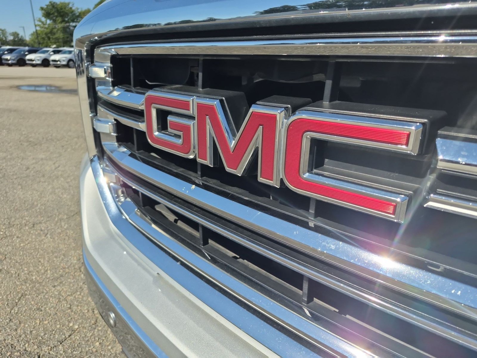 Certified 2018 GMC Sierra 1500 SLT AWD/4WD image 32