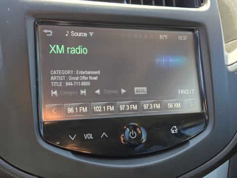 Used 2015 Chevrolet Trax LT w/ LT Sun and Sound Package FWD image 16