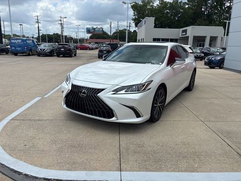 Used 2022 Lexus ES 350 w/ Premium Package FWD image 3
