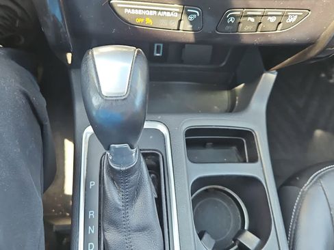 Used 2017 Ford Escape Titanium image 17