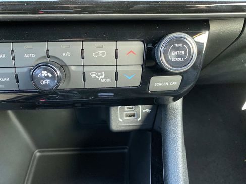 New 2026 Jeep Compass Limited image 10