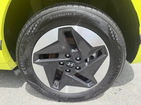 Used 2024 Hyundai Kona SEL FWD image 47