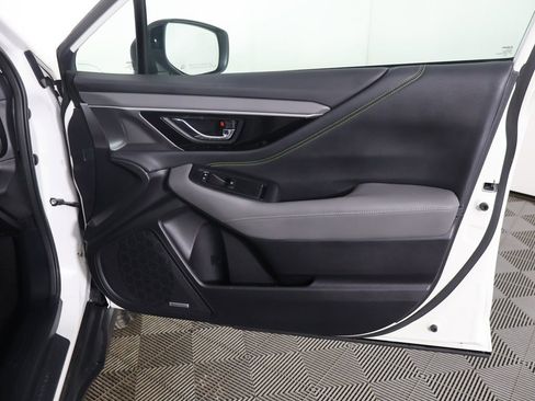 Used 2025 Subaru Outback Onyx Edition image 26