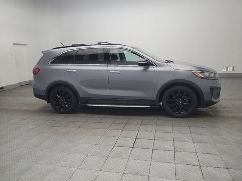Used 2020 Kia Sorento S FWD image 11