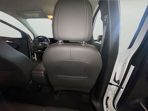 Used 2024 Buick Encore GX Sport Touring AWD/4WD image 40