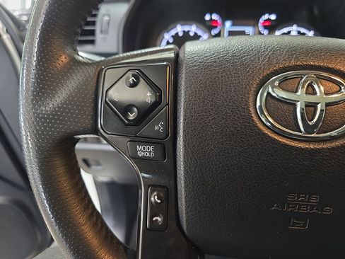 Used 2020 Toyota 4Runner Venture w/ Moonroof Package image 20