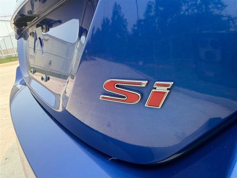 Used 2018 Honda Civic Si image 8