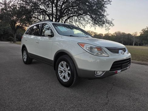 Used 2010 Hyundai Veracruz GLS image 2