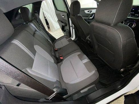 Used 2024 Chevrolet Blazer LT w/ Convenience Package FWD image 32