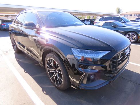Used 2020 Audi Q8 Prestige w/ Prestige Package image 2