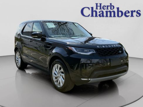 Used 2025 Land Rover Discovery S AWD/4WD image 3