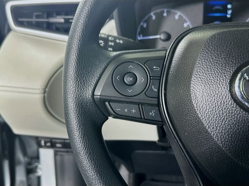 Certified 2025 Toyota Corolla Cross L FWD image 16