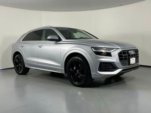 Used 2022 Audi Q8 Premium w/ Convenience Package AWD/4WD image 1