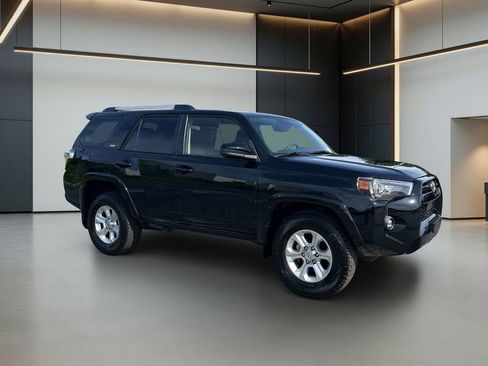 Used 2024 Toyota 4Runner SR5 RWD image 8