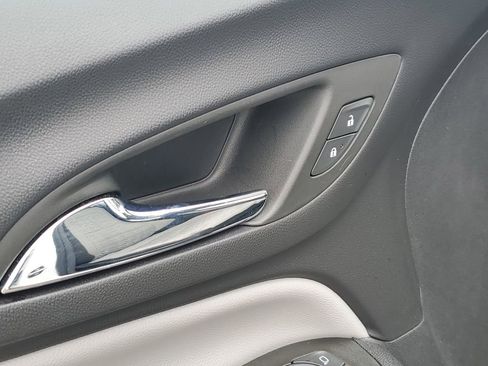 Certified 2023 Chevrolet Equinox LT image 22