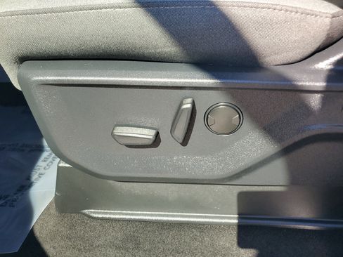 Used 2024 Ford F150 Lightning Flash image 24