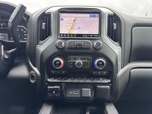 Used 2021 GMC Sierra 1500 SLT w/ SLT Premium Plus Package AWD/4WD image 28