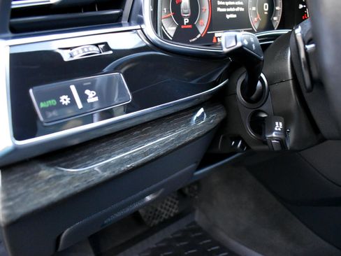 Used 2019 Audi Q8 Prestige w/ Luxury Package image 44