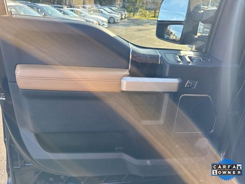 Used 2022 Ford F250 Lariat image 21