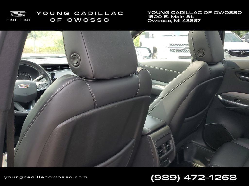Used 2022 Cadillac XT4 Premium Luxury w/ Cold Weather Package AWD/4WD image 29
