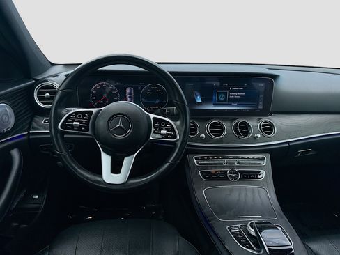 Used 2020 Mercedes-Benz E 350 4MATIC Sedan w/ Driver Assistance Package image 21
