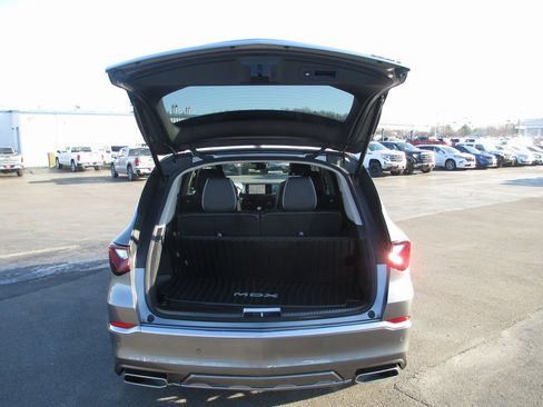 Used 2025 Acura MDX w/ Advance Package image 6