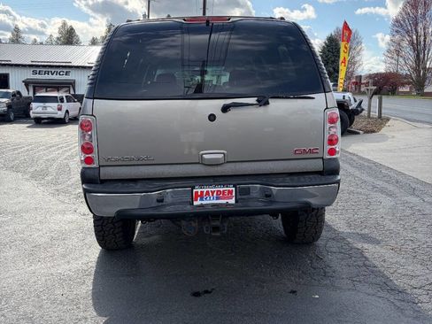 Used 2003 GMC Yukon XL SLT w/ 1SD Preferred Equipment Group AWD/4WD image 4