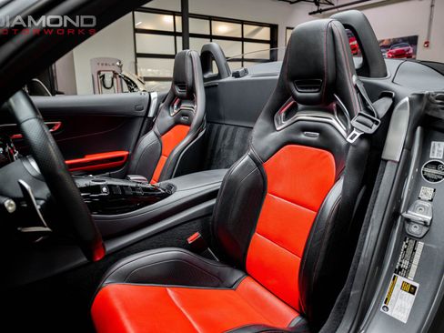 Used 2020 Mercedes-Benz AMG GT Roadster image 19