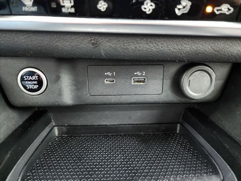 Used 2023 Nissan Rogue SV image 47