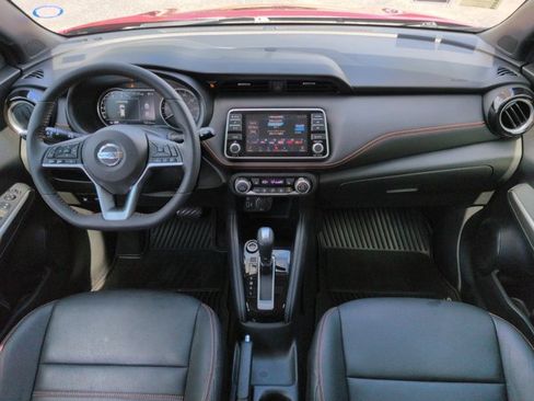 Certified 2019 Nissan Kicks SR w/ SR Premium Package FWD image 15